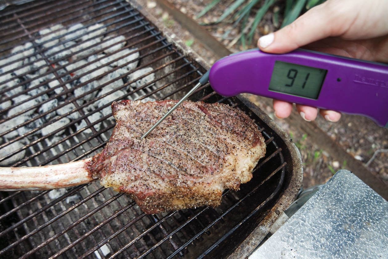 best temperature to grill steak