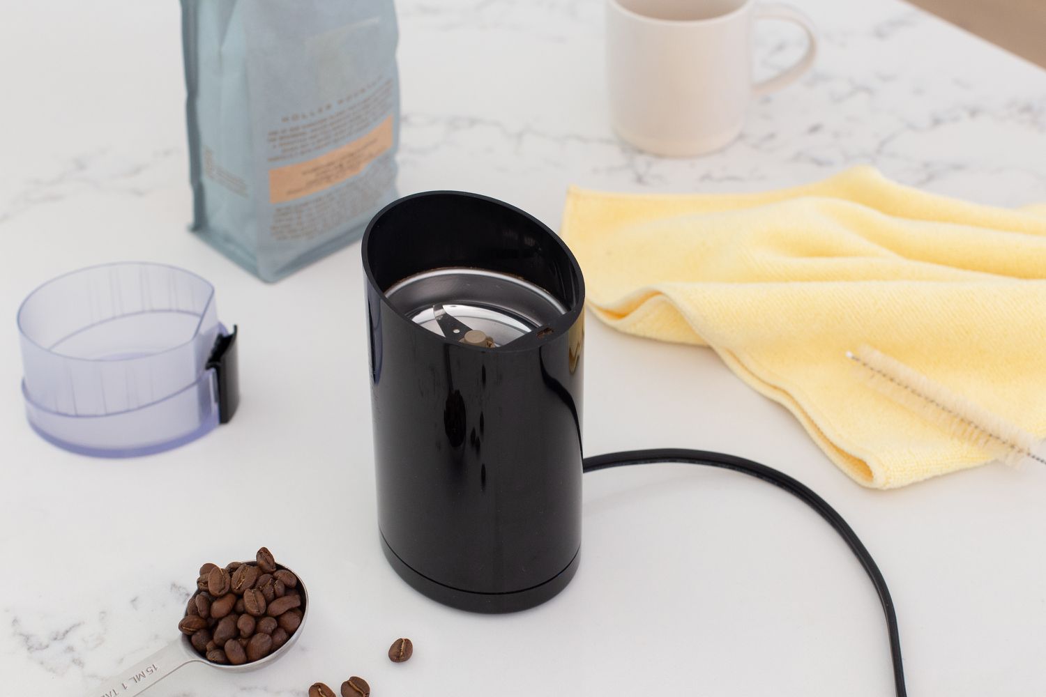 how to clean coffee grinder